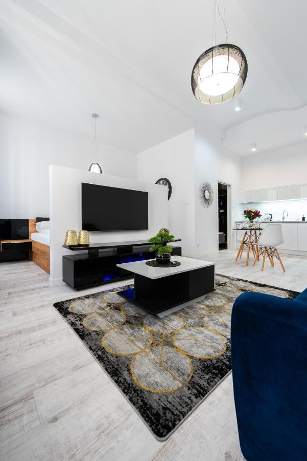 Apartamenty Centrum Nowoczesny Design - Dream Apart Bielsko-Biała Buitenkant foto